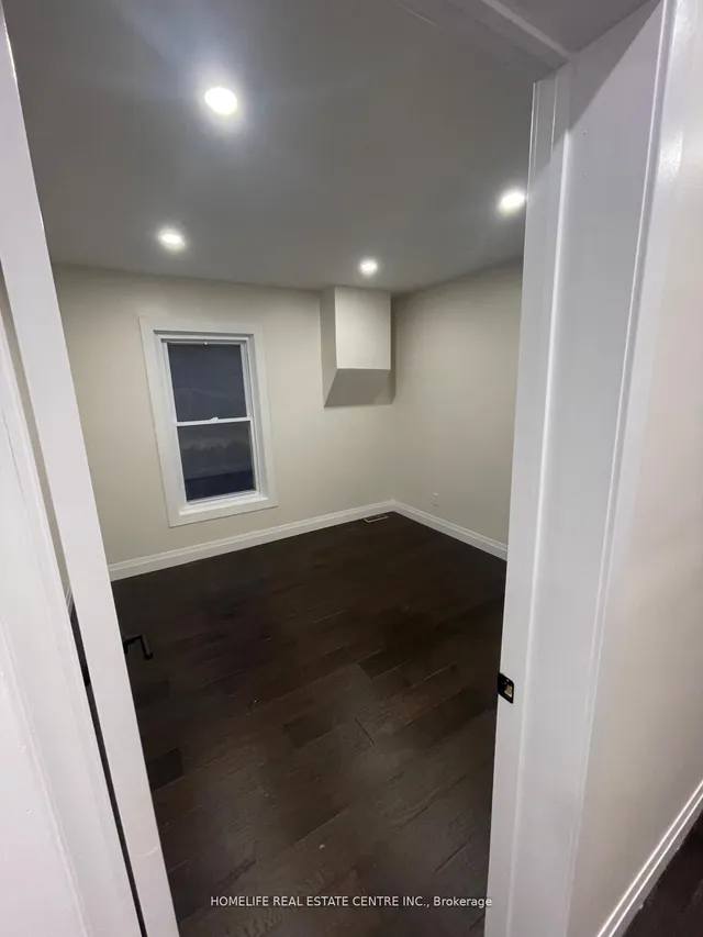 Additional image 11 of 4 Minto Ave