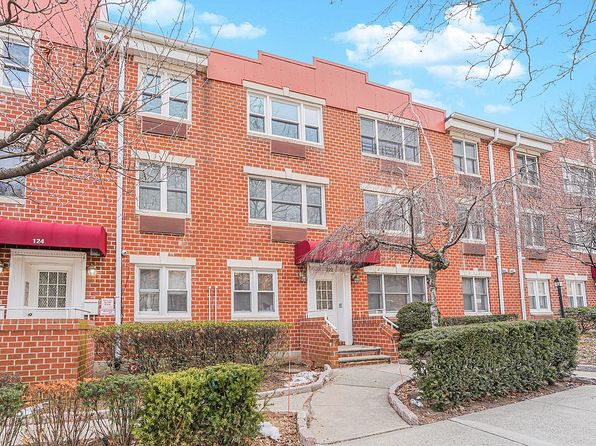 122 Prospect Park SW APT 10, Brooklyn, NY 11218