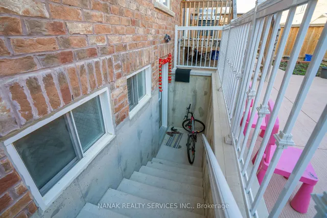 Additional image 37 of 17 Henry Moody Dr