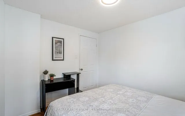 Additional image 26 of 2046 Glenada Cres