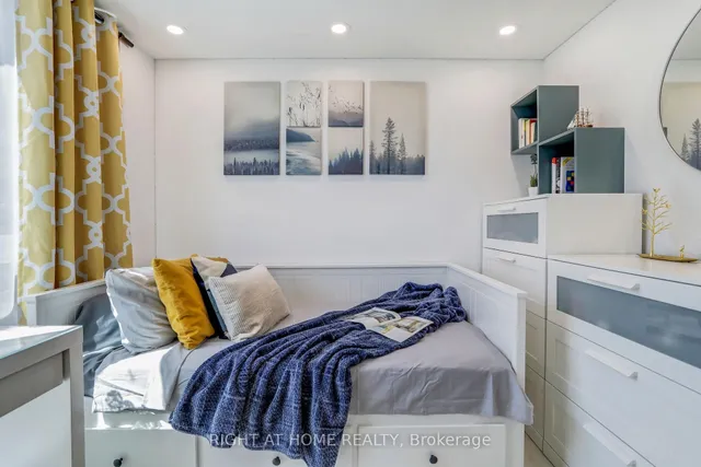 Additional image 10 of 31 Tippett Rd Unit 402