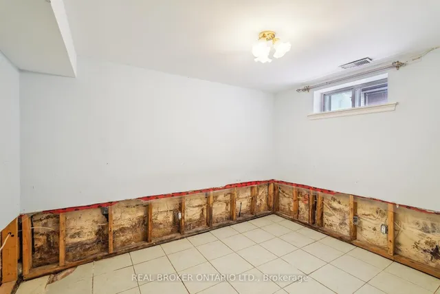 Additional image 23 of 38 Riverview Hts