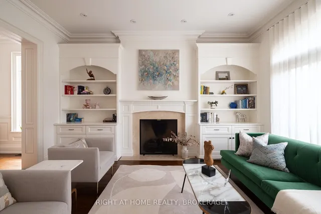 Additional image 3 of 179 Yonge Blvd