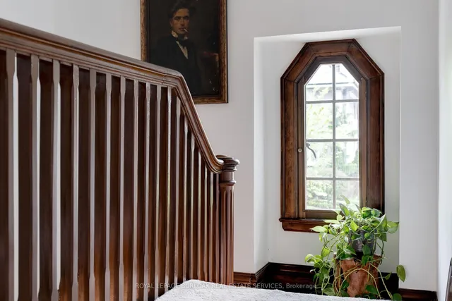 Additional image 22 of 8 Turner Ave