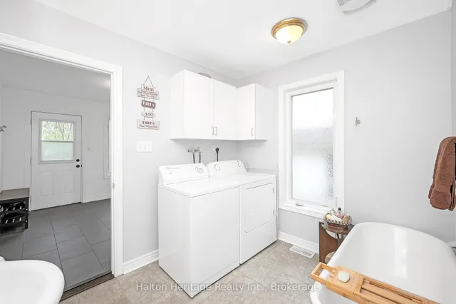 Additional image 13 of 230 Beach Blvd