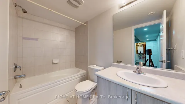 Additional image 29 of 200 Veterans Dr Unit 45