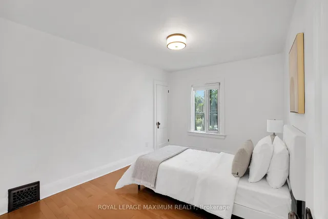 Additional image 23 of 30 Dixon Ave