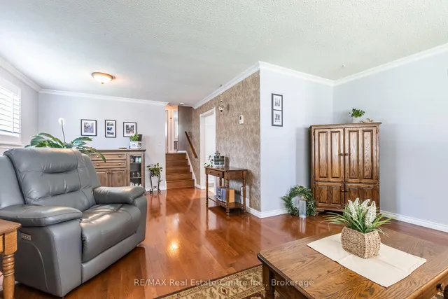 Additional image 6 of 3201 Centennial Dr