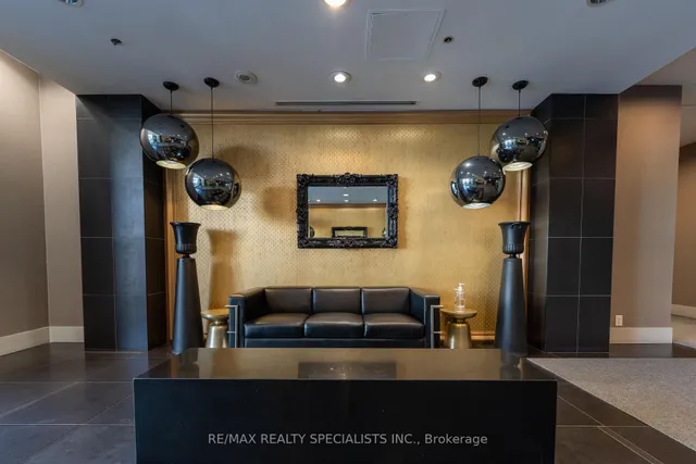 Additional image 22 of 8 Gladstone Ave Unit PH 705