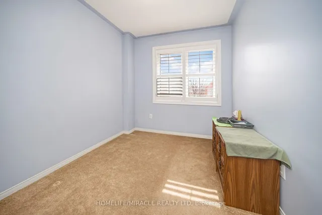 Additional image 22 of 31 Larkspur Rd