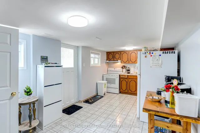 Additional image 25 of 532 Silverthorn Ave