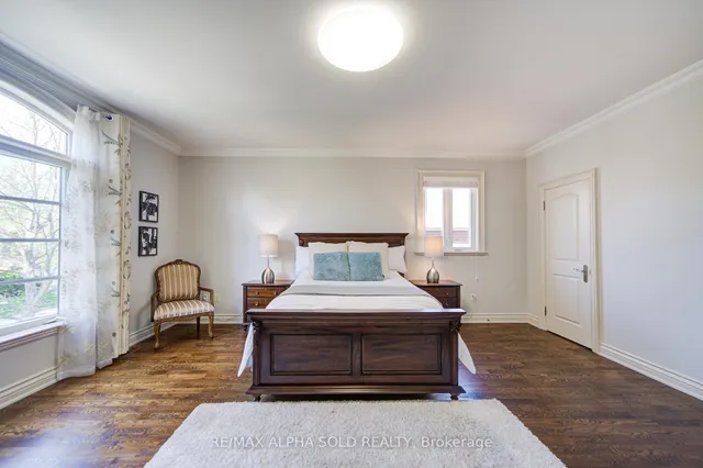 Additional image 39 of 219 Greenfield Ave