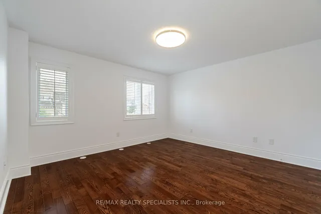 Additional image 30 of 8C Clairtrell Rd