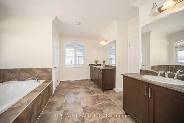 Additional image 29 of 17 Annual Circ