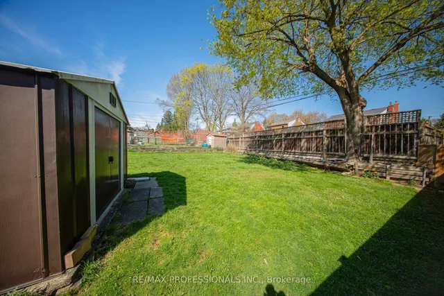 Additional image 43 of 26 Crane Ave