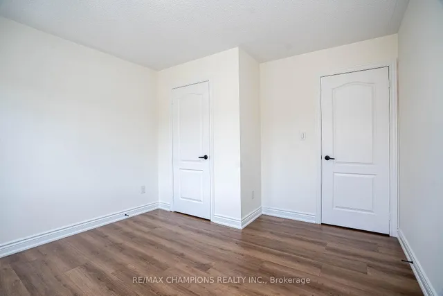 Additional image 24 of 57 Sky Harbour Dr