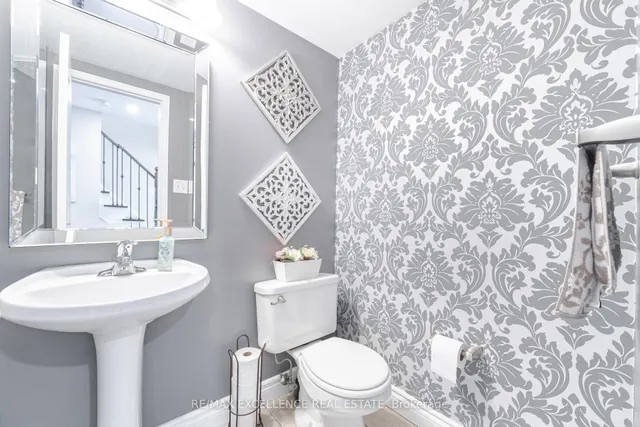 Additional image 17 of 4950 Albina Way Unit 148