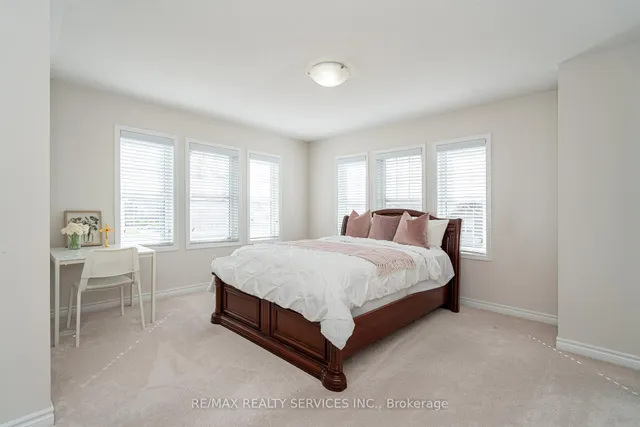 Additional image 33 of 23 Billiter Rd