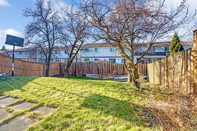 Additional image 41 of 136 Goldhawk Tr