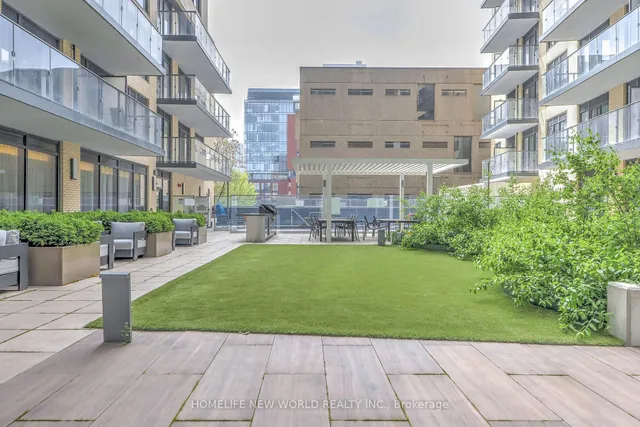 Additional image 43 of 543 Richmond St Unit 301