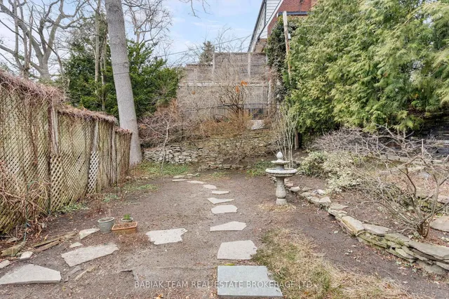 Additional image 26 of 16 Halford Ave