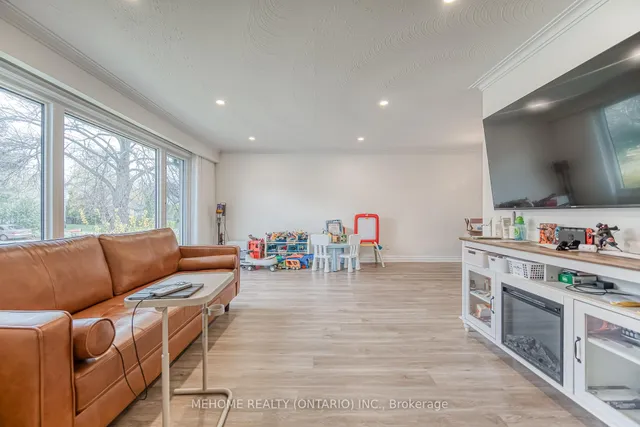 Additional image 5 of 25 Urbandale Ave