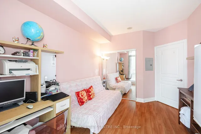 Additional image 22 of 5 Marine Parade Dr Unit 911