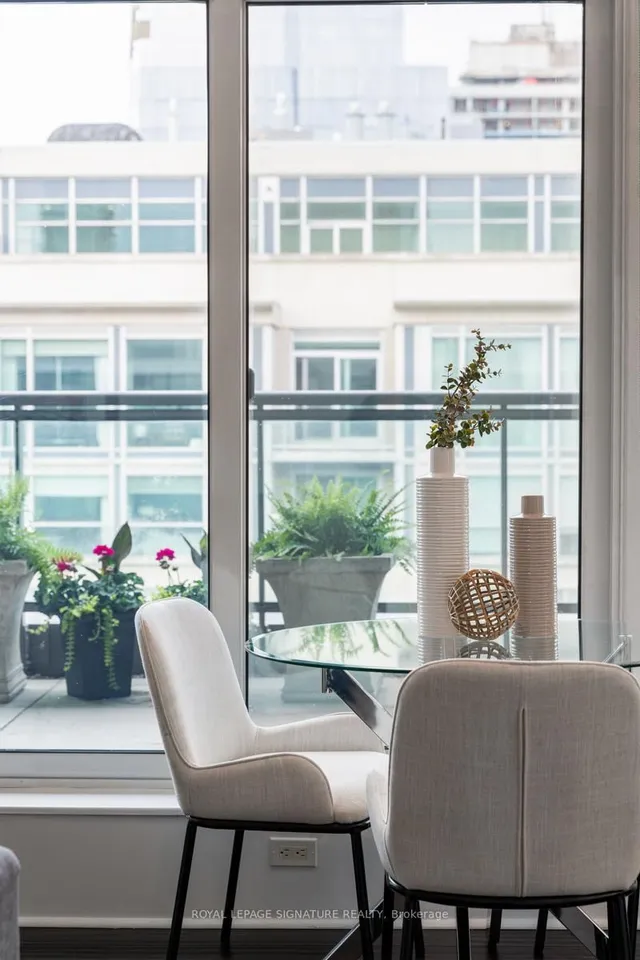 Additional image 7 of 333 Adelaide St Unit 1406