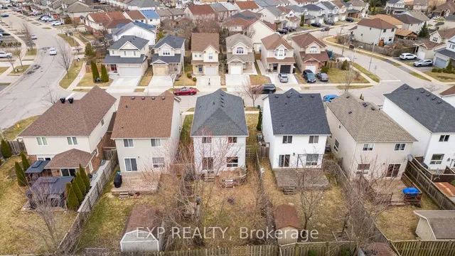 Additional image 46 of 179 HENHOEFFER Cres
