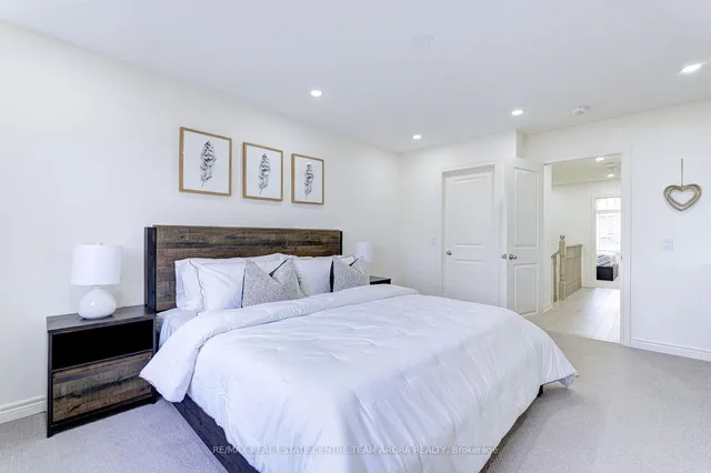 Additional image 17 of 80 Finegan Circ