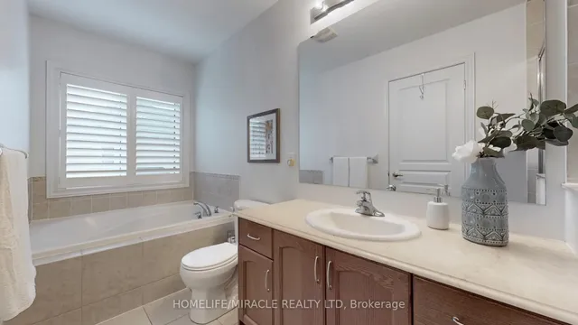 Additional image 29 of 1457 haws Cres