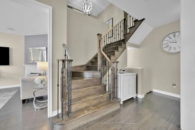 Additional image 48 of 60 Valleyway Dr