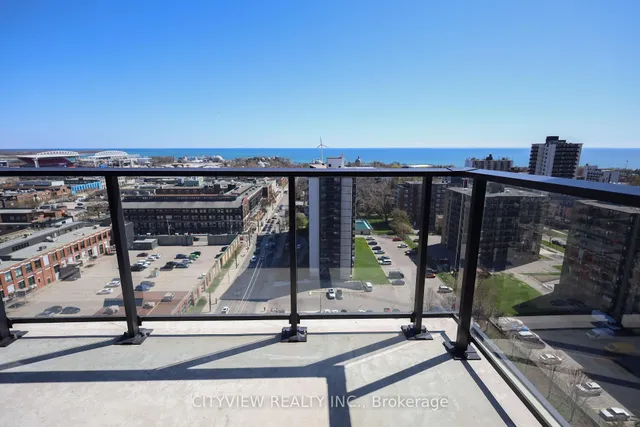 Additional image 38 of 270 Dufferin St Unit PH4