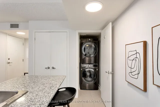 Additional image 23 of 816 Lansdowne Ave Unit 517