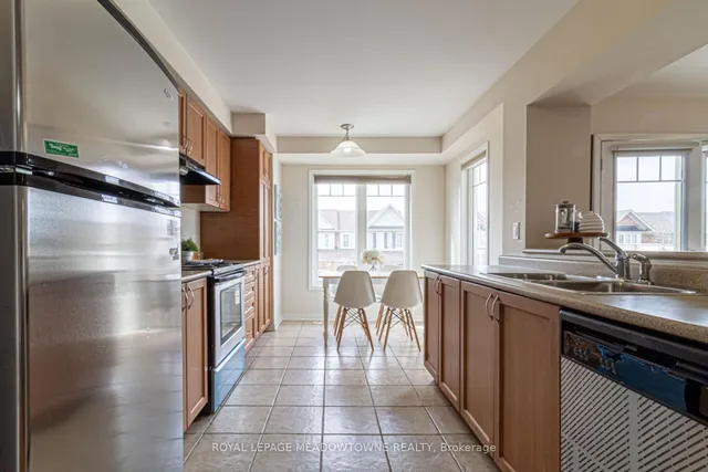 Additional image 23 of 217 Woodley Cres