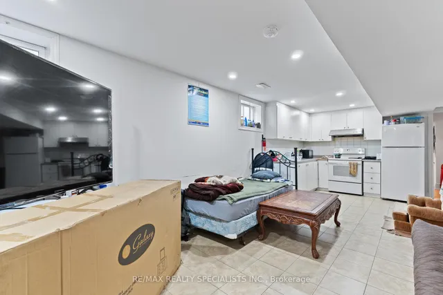 Additional image 41 of 14 Banks Dr