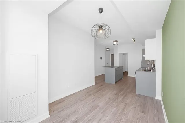 Additional image 8 of 3200 Dakota Common Unit 1007