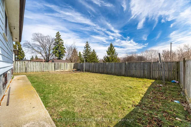 Additional image 33 of 3087 Redbank Cres