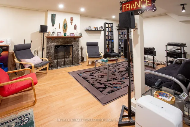 Additional image 20 of 40 Mayberry Crt