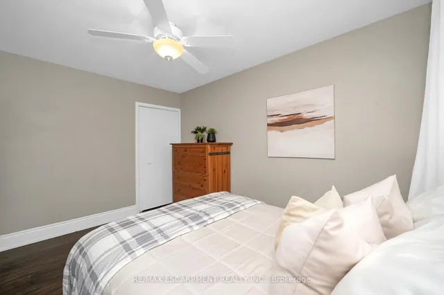 Additional image 25 of 5075 QUEENS Crt