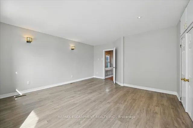 Additional image 22 of 15 Huron St