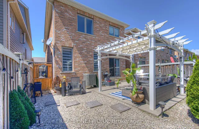 Additional image 38 of 32 Forbes Terr