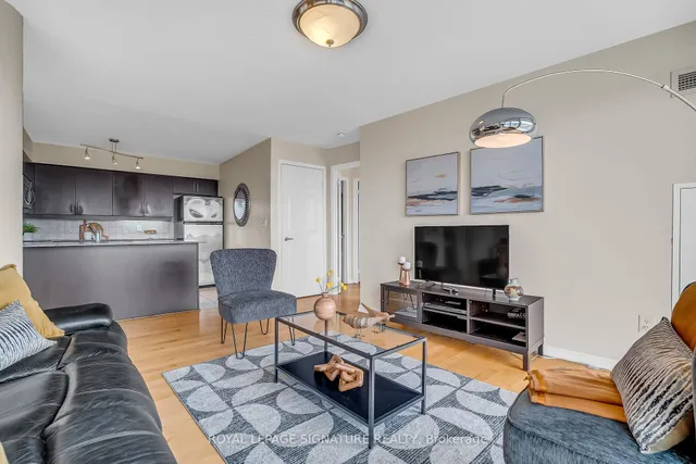 Additional image 12 of 18 Valley Woods Rd Unit PH305