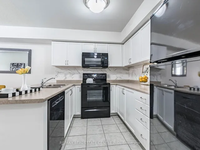 Additional image 24 of 2460 Post Rd Unit 3