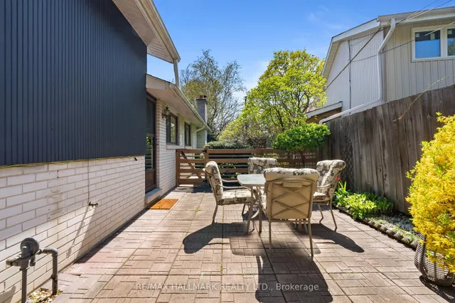 Additional image 24 of 27 Oakley Blvd