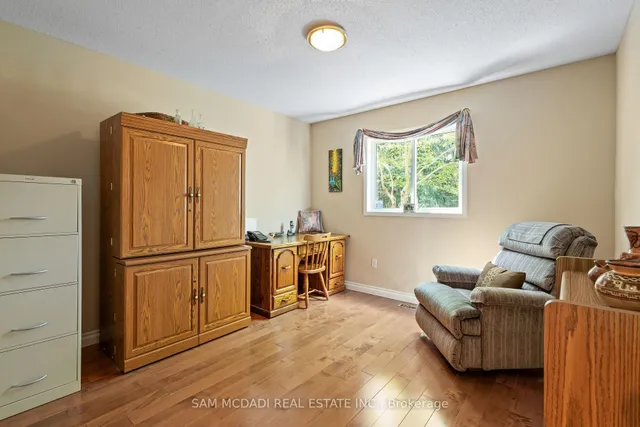 Additional image 20 of 18 Naples Blvd