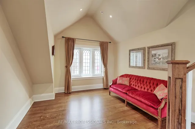 Additional image 25 of 231 Grenview Blvd