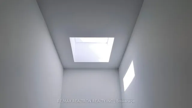 Additional image 19 of 92 Walpole Ave