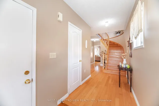 Additional image 4 of 934 Fernandez Dr