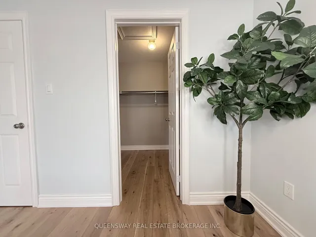 Additional image 34 of 82 Roxton Rd